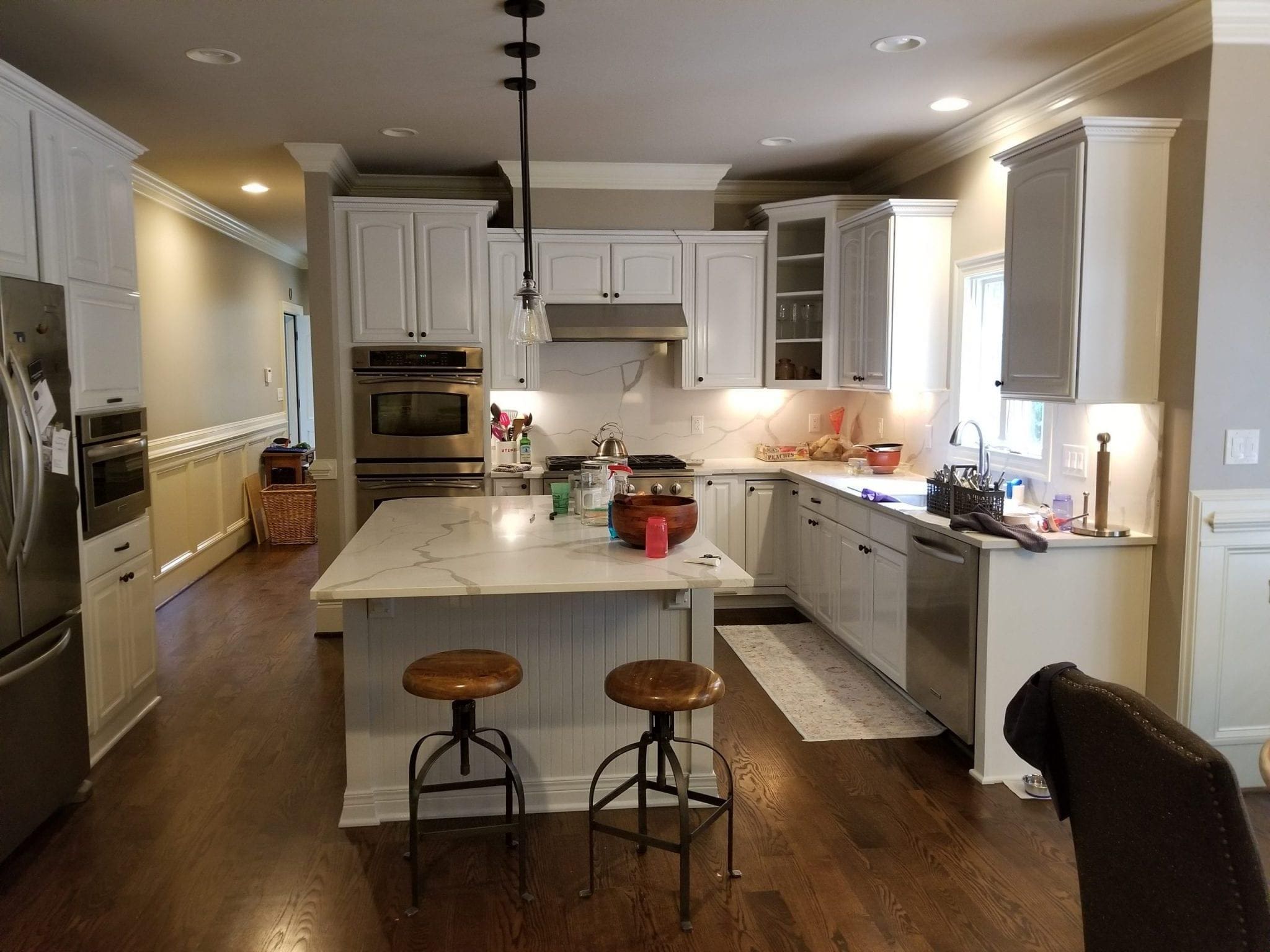 Refininshing Your Cabinets To Bring New Life To Your Home. 1