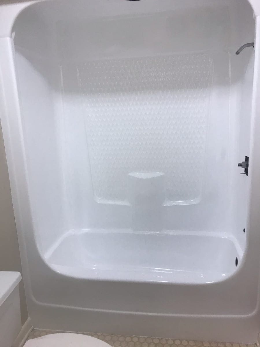 Fiberglass Shower Refinishing Raleigh NC | Charlotte | Renov8 LLC